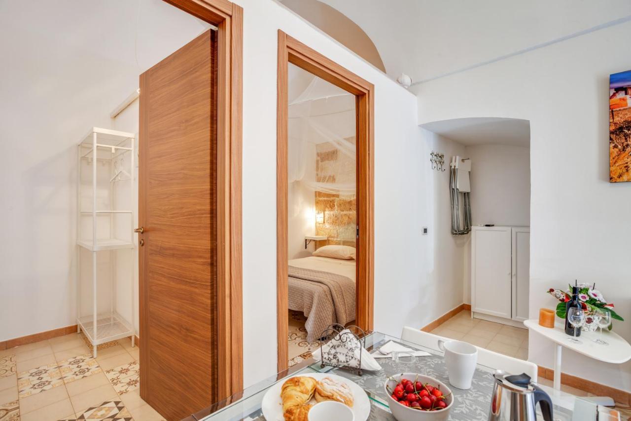 Апартаменты Tiny House 21 Bright Aparment Полиньяно-а-Маре Экстерьер фото
